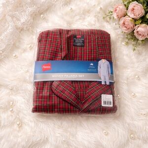 Hanes Easy Care Men’s Woven Pajama Set Long Sleeve Sleepwear Red Plaid Size 2XL